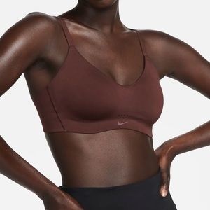 2 Nike Alate Minimal Sports Bras